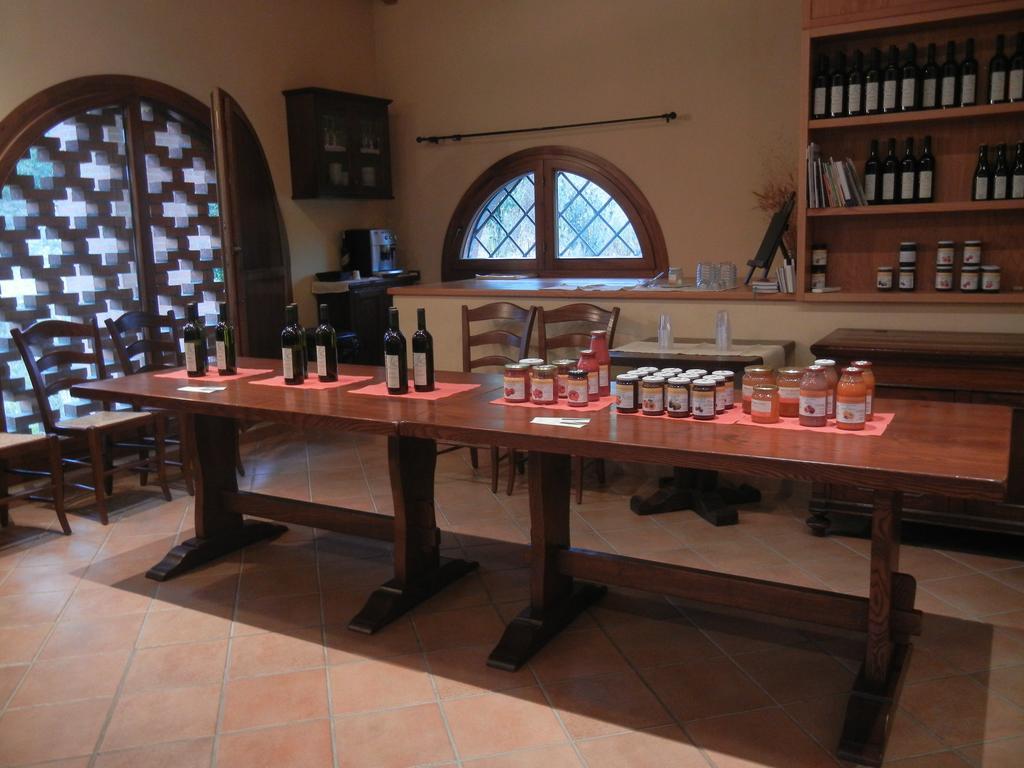 La Colombarola Agriturismo Farneto Εξωτερικό φωτογραφία